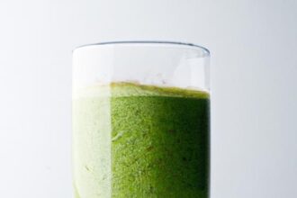 Refresh & Revitalize: Ultimate Detox Green Juice Recipe